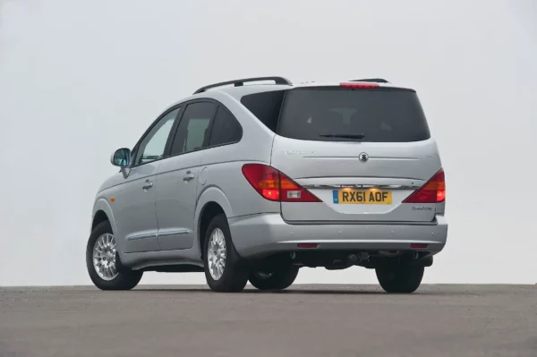 Precut Tint Film Kit For Ssangyong Rodius 5 Doors SUV From 2004 2012 Precut tint film kit for Ssangyong Rodius 5 Doors SUV from 2004-2012